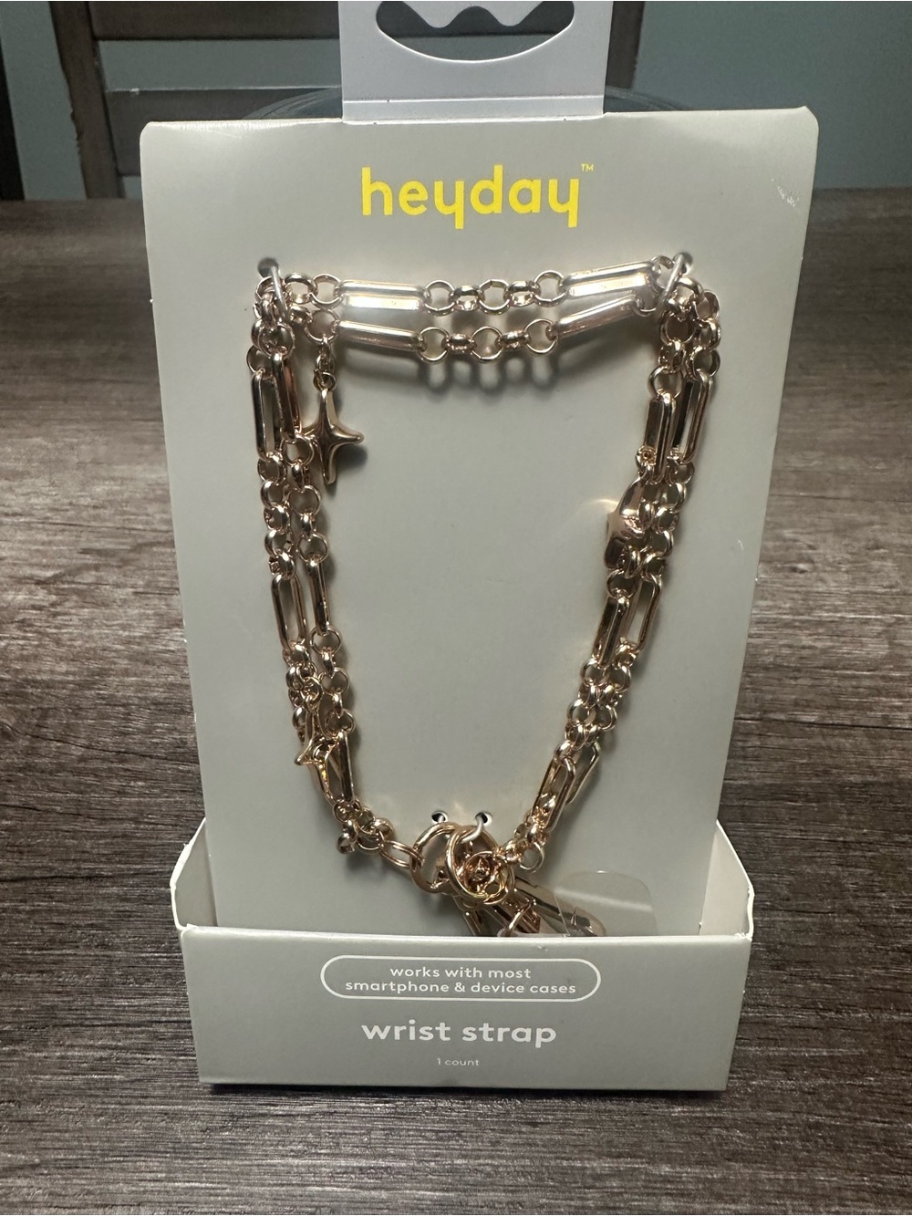 heyday Gold Metallic Metal Chain Wrist Strap for Universal Smartphones & Cases